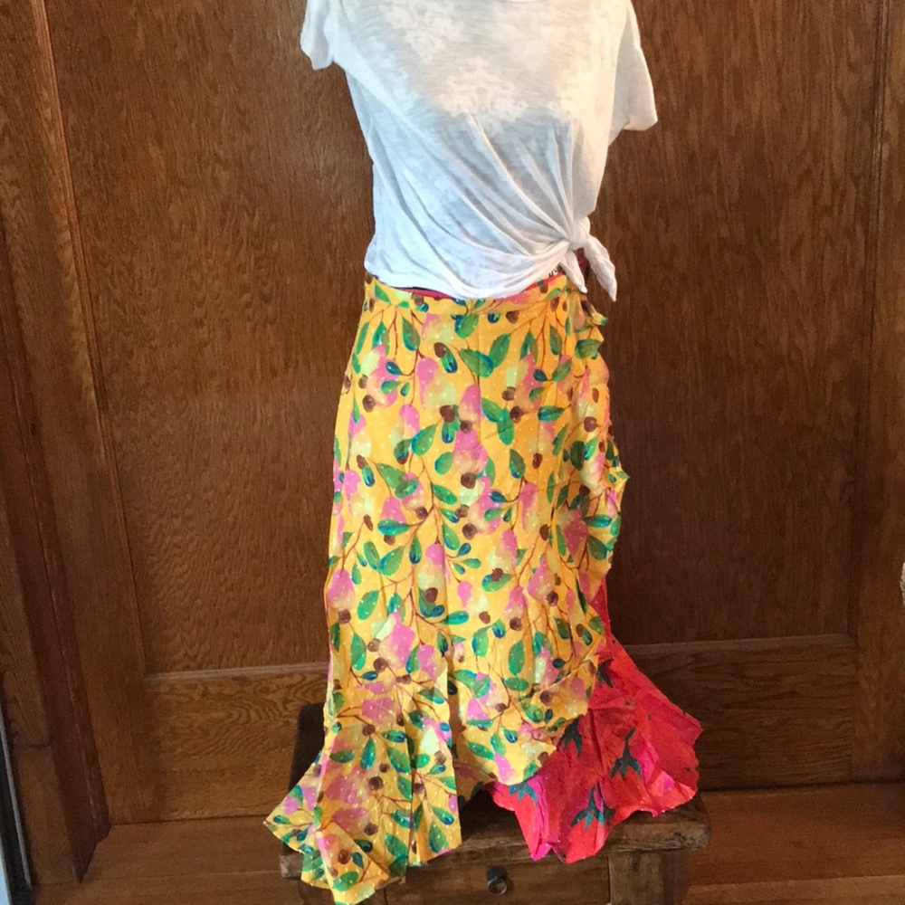 Farm Rio Garden Mix Wrap Skirt Floral Sizes L NWT - Picture 5 of 12